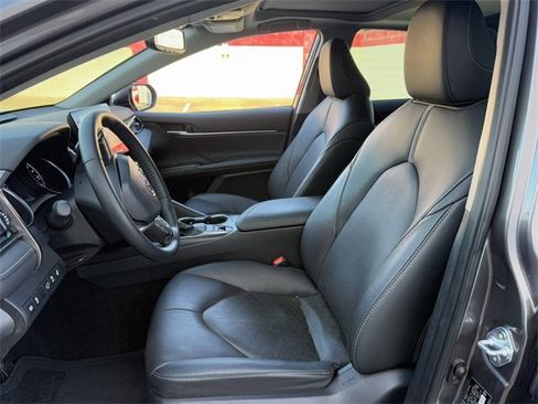 Used 2024 Toyota Camry XSE image 28