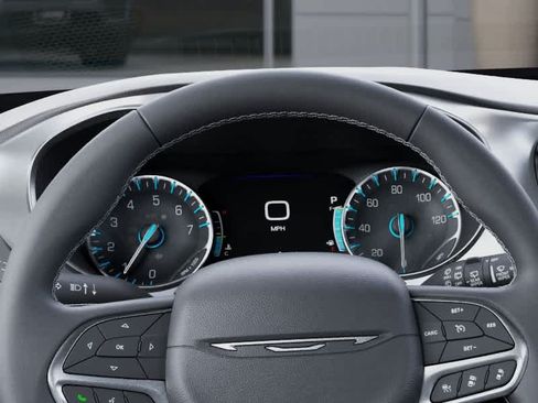 New 2027 Chrysler Pacifica Select w/ Family Tech Group FWD image 17