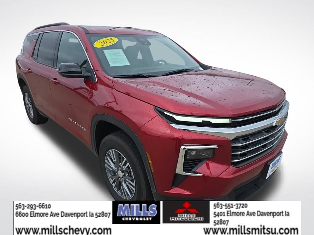 Used 2025 Chevrolet Traverse LT AWD/4WD image 7
