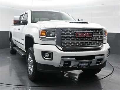 Used 2019 GMC Sierra 2500 Denali w/ Duramax Plus Package