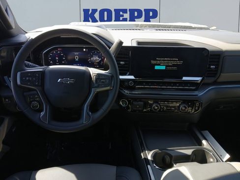 New 2026 Chevrolet Silverado 2500 ZR2 AWD/4WD image 12