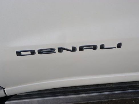 Used 2022 GMC Sierra 1500 Denali w/ Denali Premium Package image 13