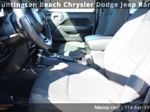 Used 2023 Jeep Wrangler Sport image 29