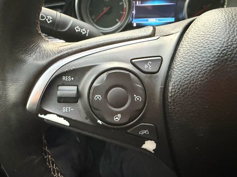 Used 2018 Buick Regal Essence image 13