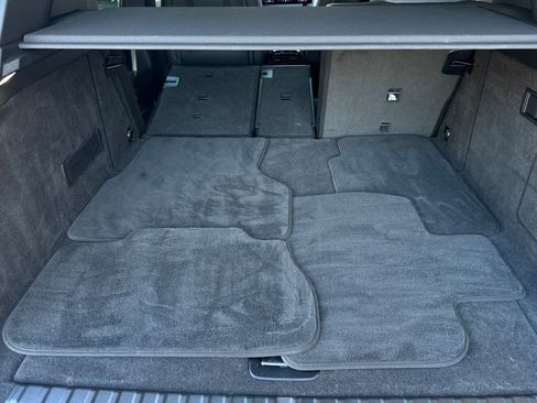 Certified 2025 BMW iX xDrive50 w/ Premium Package image 18