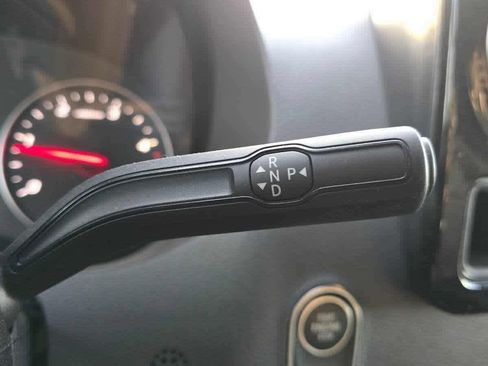 Used 2025 Mercedes-Benz Sprinter 2500 image 36