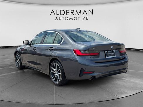 Used 2019 BMW 330i xDrive Sedan w/ Premium Package AWD/4WD image 3