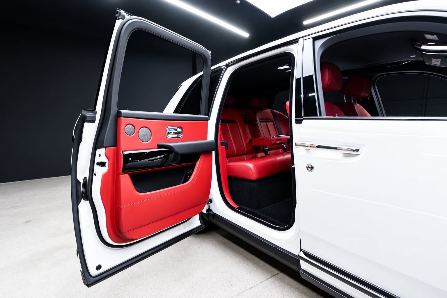 Used 2022 Rolls-Royce Cullinan AWD/4WD image 20