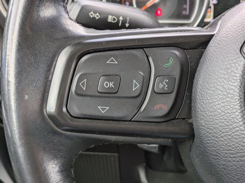 Used 2022 Jeep Gladiator Willys image 18