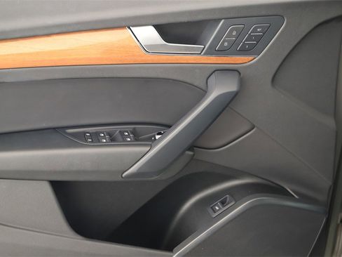 Certified 2023 Audi Q5 2.0T Premium w/ Convenience Package image 23