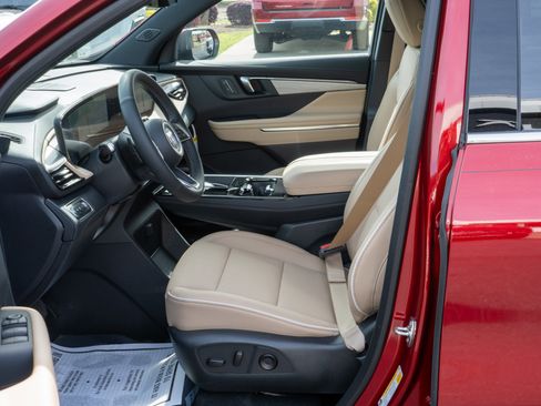 New 2026 Buick Enclave Preferred w/ Power Package FWD image 18