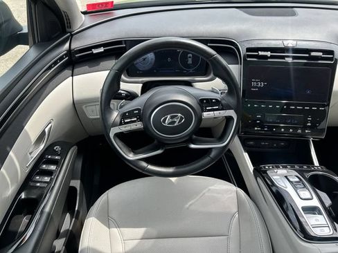 Used 2024 Hyundai Tucson Limited AWD/4WD image 16