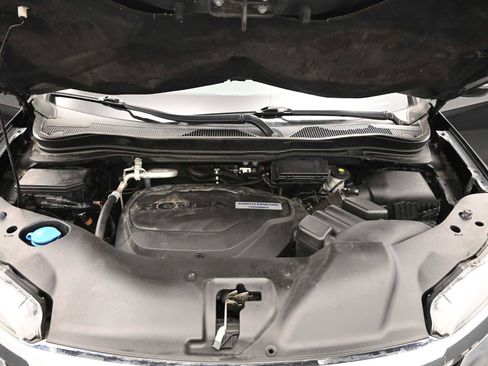 Used 2017 Honda Pilot Touring image 21