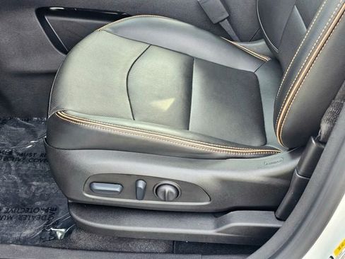 Used 2022 GMC Terrain AT4 w/ Tech Package AWD/4WD image 17