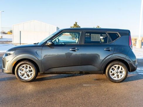 Used 2024 Kia Soul LX w/ Option Group 015 image 3