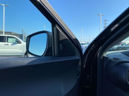 New 2025 Nissan Kicks Play S image 13