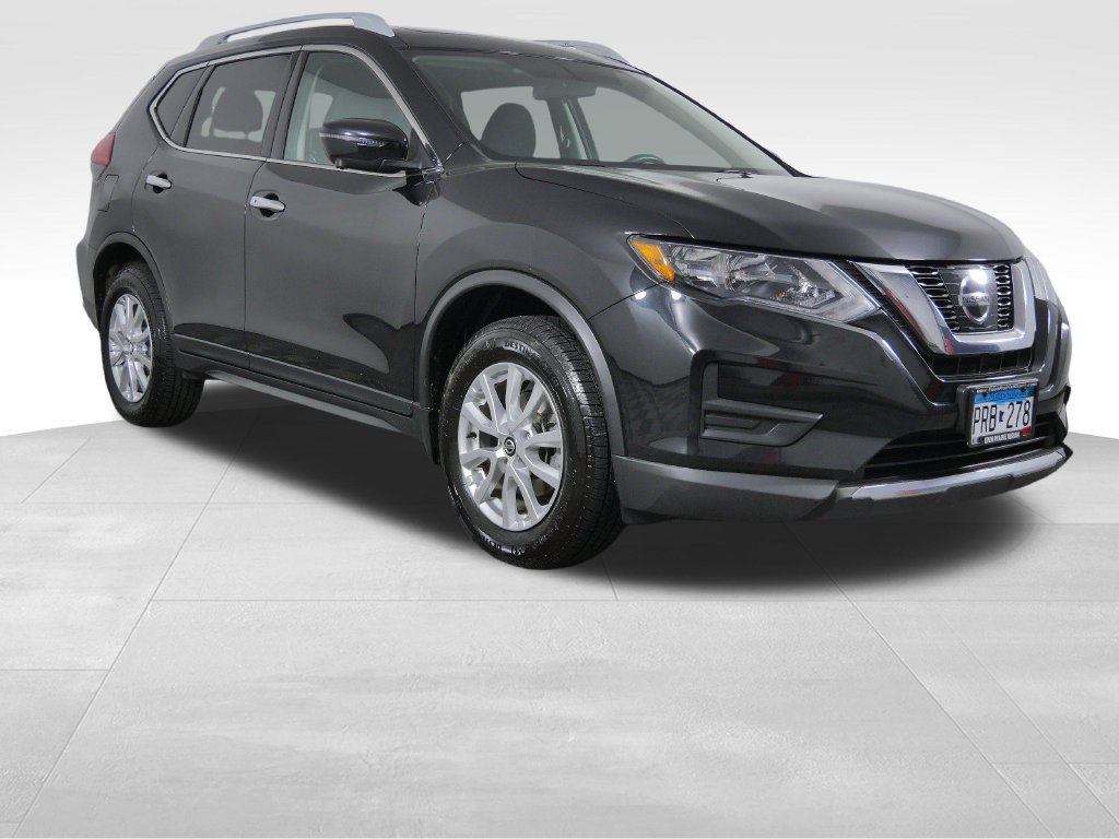 Used 2017 Nissan Rogue SV w/ Sun & Sound Touring Package AWD/4WD image 2