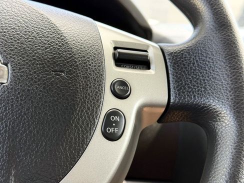 Used 2010 Nissan Rogue SL w/ Premium Pkg AWD/4WD image 18