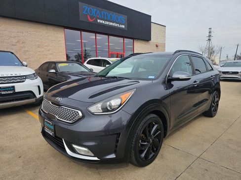 Used 2018 Kia Niro EX w/ EX Touring Graphite Edition image 1