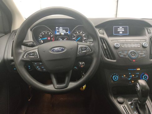 Used 2018 Ford Focus SE FWD image 22