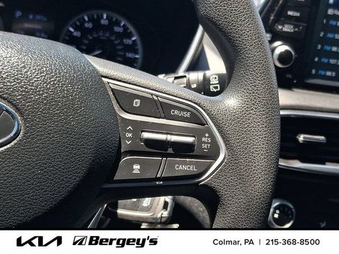 Used 2020 Hyundai Santa Fe SE FWD image 23