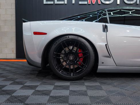 Used 2009 Chevrolet Corvette Z06 w/ Preferred Equipment Group image 16