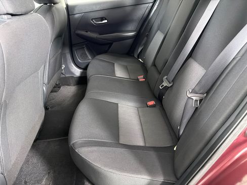 Used 2022 Nissan Sentra SV FWD image 18
