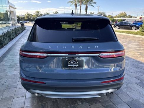 New 2026 Lincoln Corsair Premiere image 3