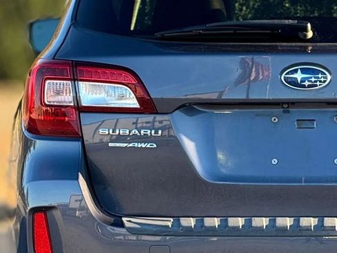 Used 2015 Subaru Outback 2.5i Limited AWD/4WD image 13