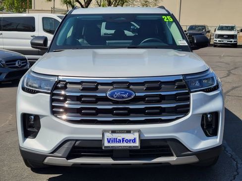 Used 2025 Ford Explorer Active w/ Active Comfort Package image 25