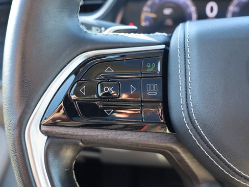 Used 2021 Jeep Grand Cherokee L Overland image 17