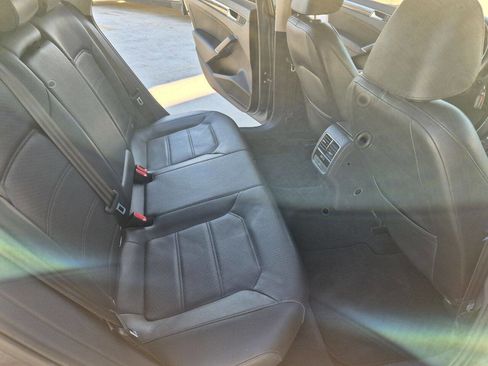 Used 2016 Volkswagen Passat 1.8T SE image 17