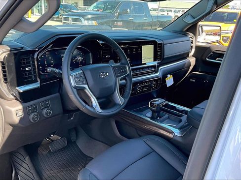 New 2026 Chevrolet Silverado 1500 LT Trail Boss w/ LT Trail Boss Premium Package AWD/4WD image 6