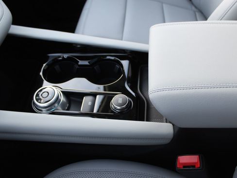 New 2026 Ford Explorer Platinum image 31