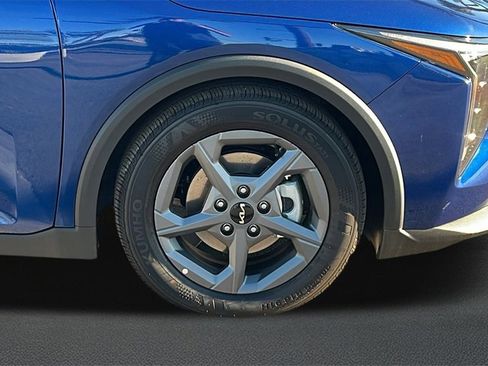 New 2025 Kia K4 LXS image 5