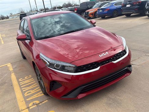 Used 2024 Kia Forte LXS image 1