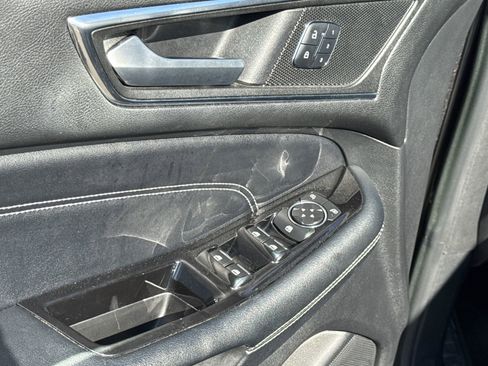 Used 2016 Ford Edge Titanium w/ Equipment Group 302A image 17