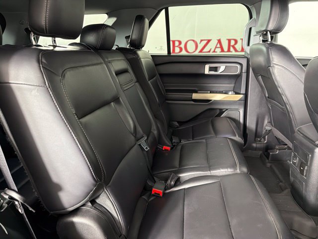 Used 2022 Ford Explorer XLT AWD/4WD image 33