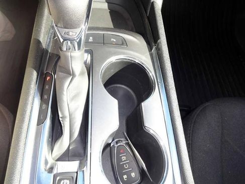 Used 2024 Chevrolet Malibu LT image 13