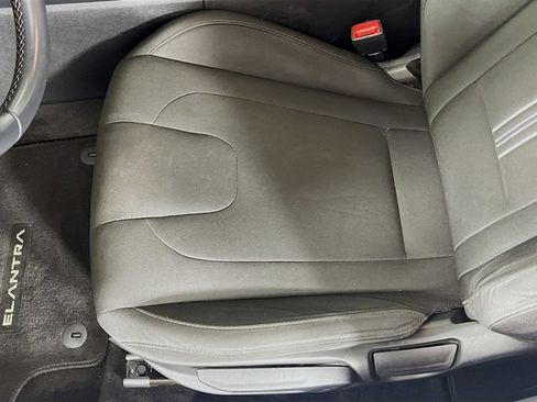 Used 2023 Hyundai Elantra SEL w/ Convenience Package FWD image 19