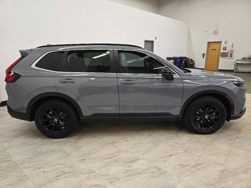 Used 2025 Honda CR-V Sport-L image 9