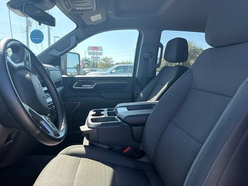 Used 2025 Chevrolet Silverado 2500 LT w/ Convenience Package AWD/4WD image 13
