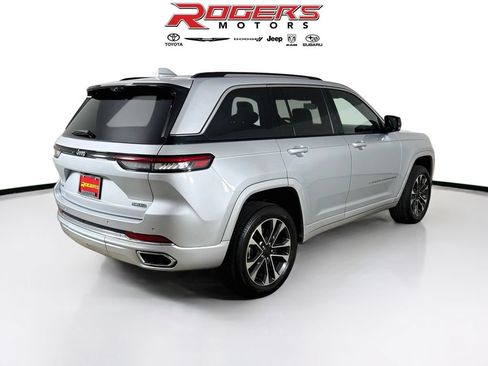 Used 2023 Jeep Grand Cherokee Overland w/ Adv Protech Group III AWD/4WD image 8