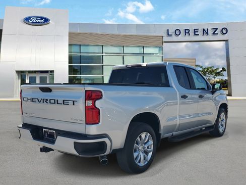 Used 2021 Chevrolet Silverado 1500 Custom image 5
