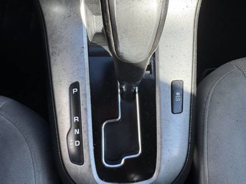 Used 2014 Chevrolet Cruze LT image 18