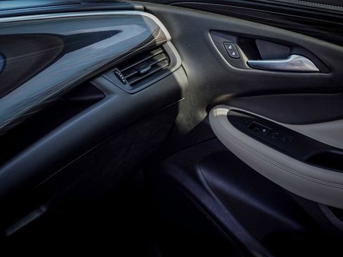 Used 2020 Buick Envision Preferred image 22