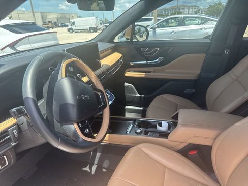 Used 2023 Lincoln Corsair Reserve w/ Equipment Group 201A FWD image 14