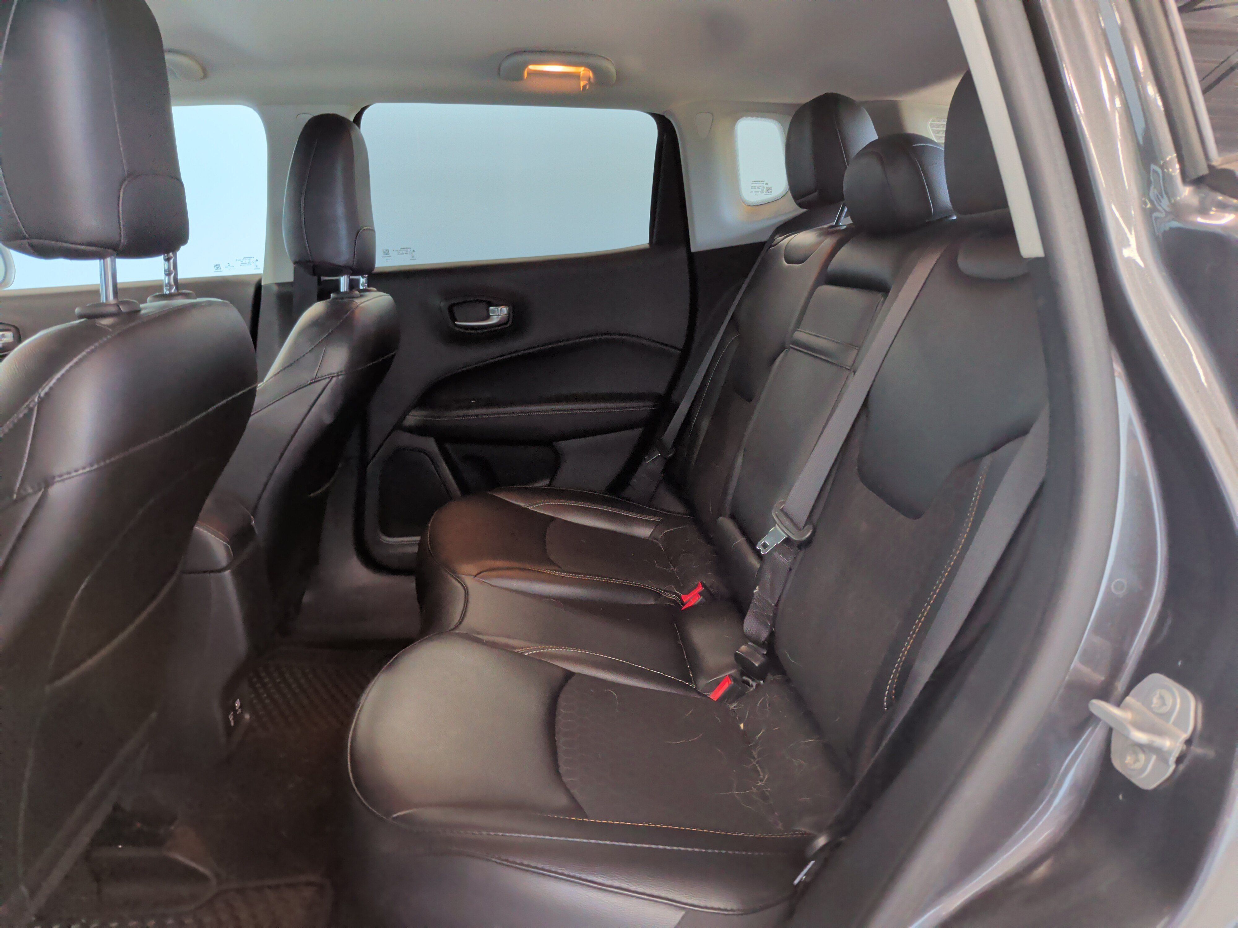 Used 2019 Jeep Compass Latitude w/ Cold Weather Group AWD/4WD image 29