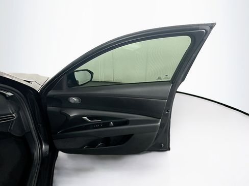 Used 2022 Hyundai Elantra SE w/ Cargo Package image 29