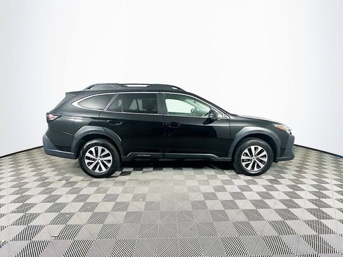 Certified 2025 Subaru Outback Premium AWD/4WD image 11